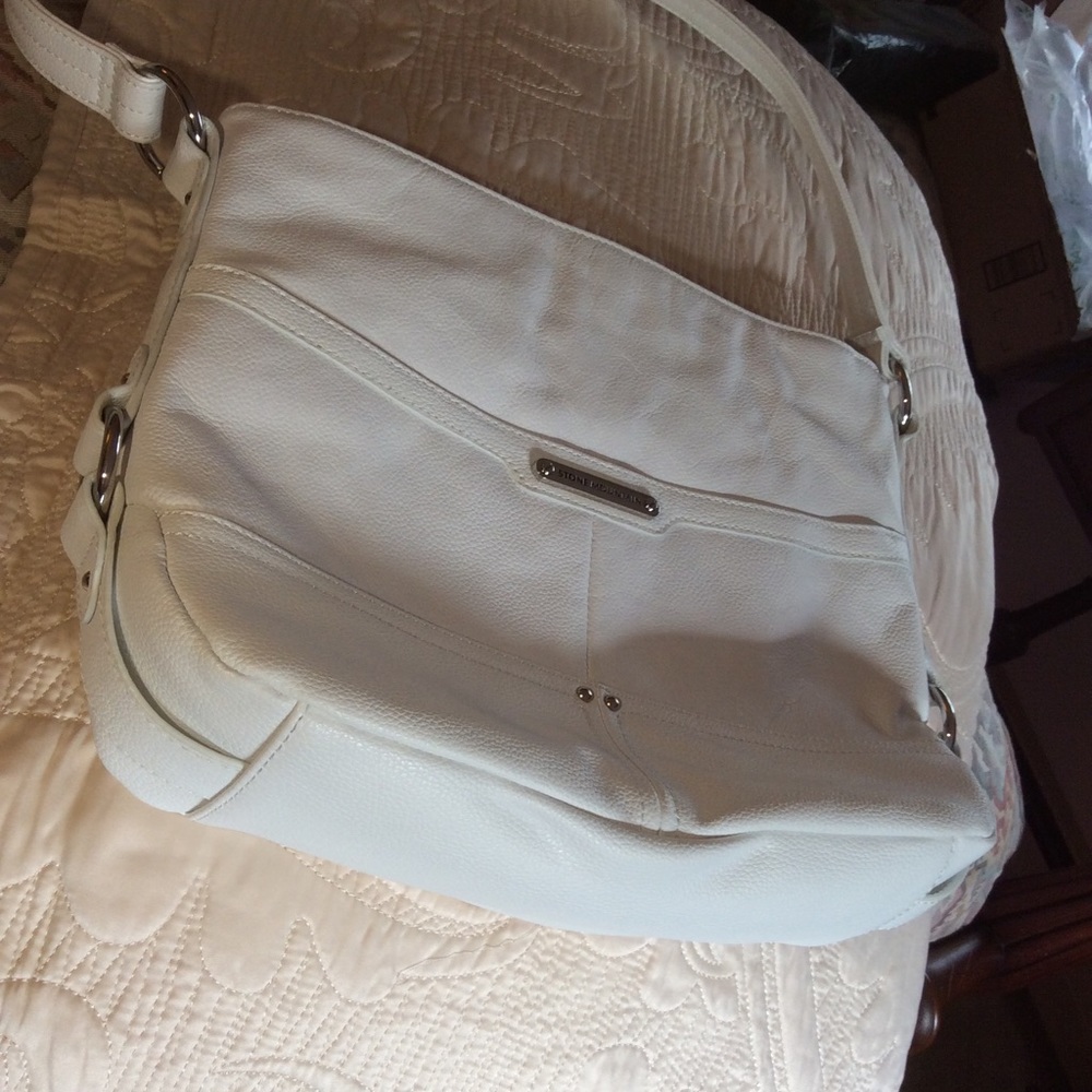 Stone Mountain Leather Shoulder Bag - Picture 2 of 9